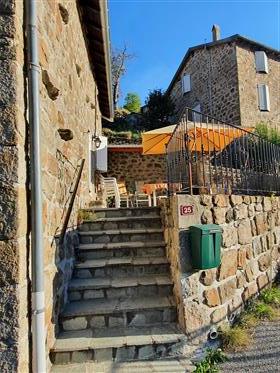 Casa de Férias Rústica Mobiliada em Ardèche