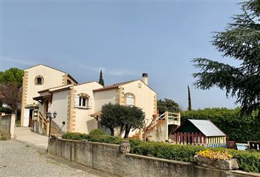 A bright villa with 128 m² of living space on a 1700 m² plot with pool and views.