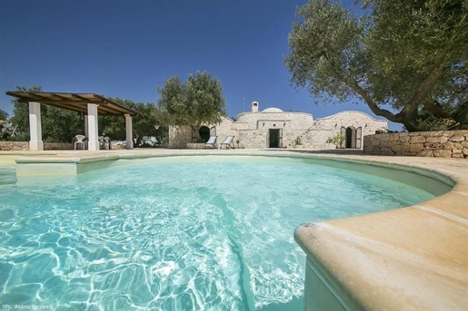 3 bedrooms trullo with pool in Ostuni