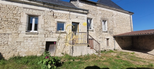 10 minutes from Chinon, adorable old house of 115 m2 offerin...