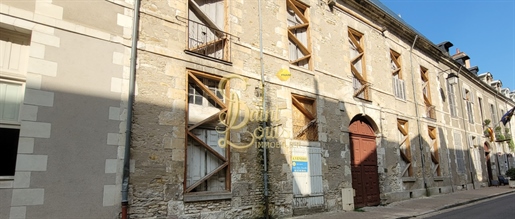 Hotel Particulier Du Xviieme A Restaurer