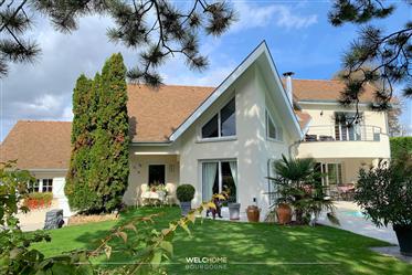 Villa d'architecte et sa maison d'amis