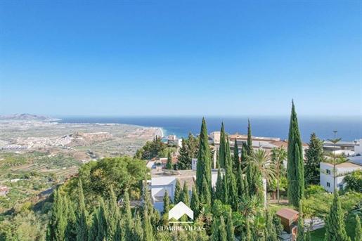 The plot is located in a sought-after urbanization in the still truly Spanish coastal town