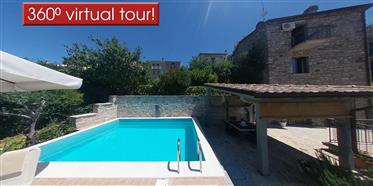 ﻿Renovated single family home with pool, terrace, guest house and stunning view