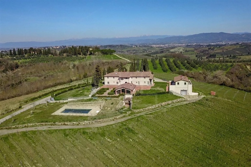 11 Bedroom - Vineyards and wineries - Florence Province - For Sale