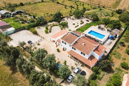 Villa traditionnelle de 10 chambres à Lagoa