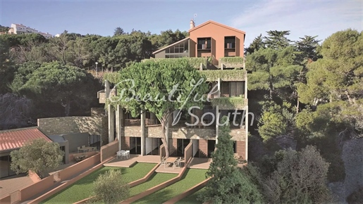 High Specification Seafront 1-Bed Apartment (Lot 23), Collioure