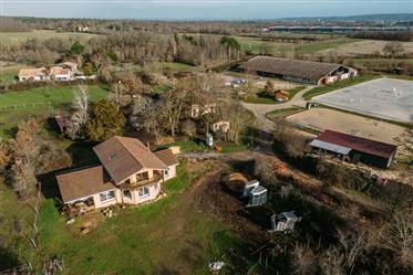 Property on 8.5 hectares at the gates of Montauban