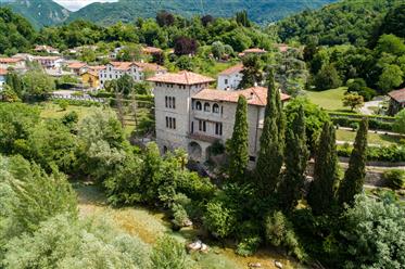 Villa d’époque à vendre à Tarcento en Frioul-Vénétie-Julienn...