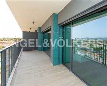 T4 apartment with rooftop terrace