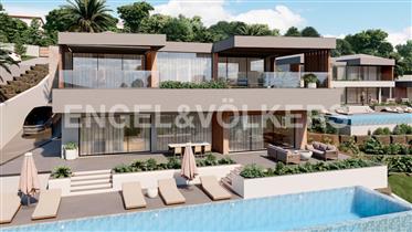Stunning Luxury Turn-Key Villa With Swimming Pool