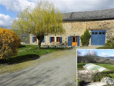 Renovated farmhouse with stone barn, 250sqm habitable, 5 bedrooms, on 2215sqm of garden and pisci
