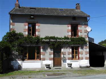 Renovated detached house, 3 bedrooms, ~143m², on 1630m² closed 