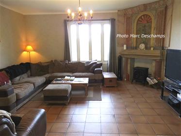 Rare - Independent bourgeois farmhouse-house, ~150m² of living space, 4 bedrooms, on 2.5ha with wel