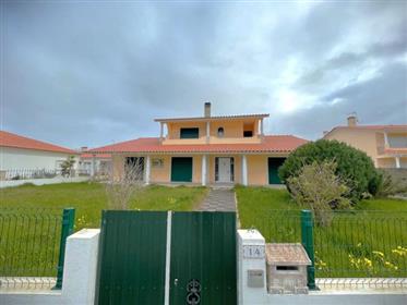 House 4 Bedrooms in Mineira, Burinhosa - Pataias