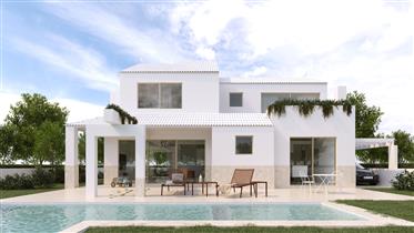 Moradia | Piscina | Totalmente Renovada | Gambelas 