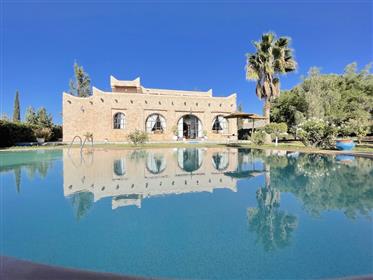 Belle villa en pierre, campagne d'Essaouira, 5 ch, piscine