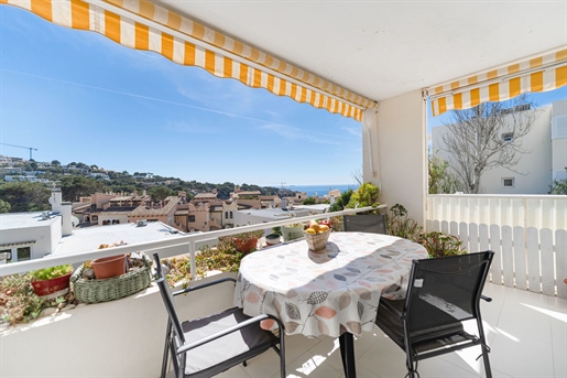 Sunny apartment with sea views not far from the beach in Santa Ponsa