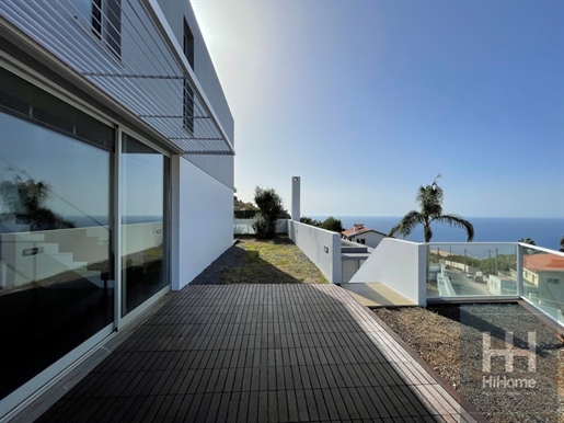 Terraced house 3 Bedrooms Duplex in São Gonçalo, Funchal - Madeira