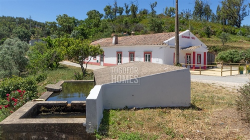 Opportunité - Restaurant, Chalet et Terrain près de Monchique, Algarve Ouest