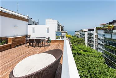 Excellent penthouse with pool for sale in Leblon