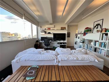 Renovated apartment on high floor and with sea view for sale...