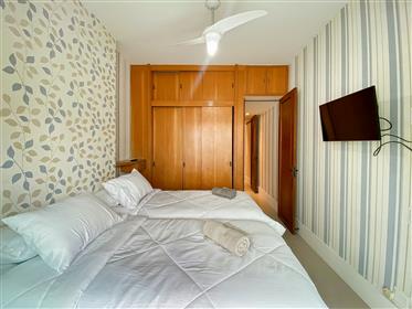 Luxury apartment renovated to sell at Tiffany's in Ipanema 