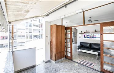 Linear penthouse to sale on the side of Copacabana Palace