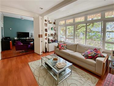 Cozy 3 bedroom apartment for sale in Ipanema