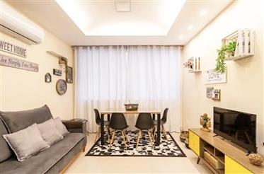 Lindo apartamento reformado no coração de Ipanema