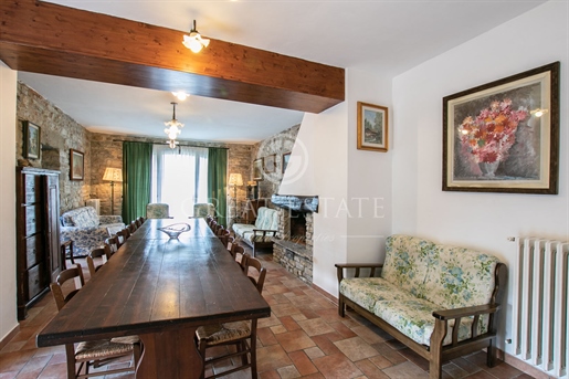 This beautiful property consists of a main house of 290 sqm, divided in 2 floors, and an a