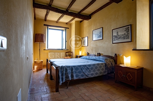 Ancient farmhouse on the hills of Campagnatico with an open and panoramic view of Maremma,