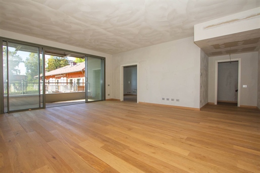 Apartment 192 m2 in Torino