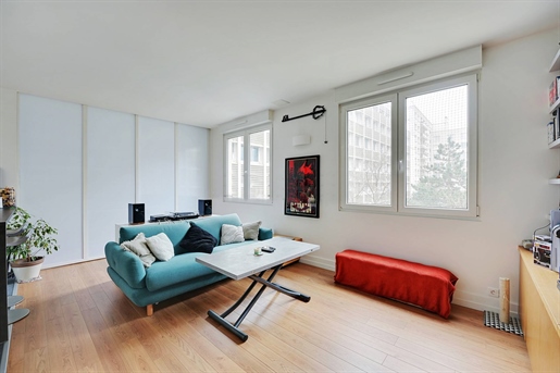 Apartment 43 m2 in Paris