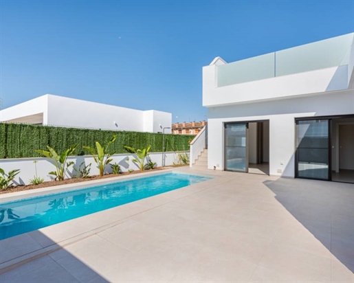 Six Seconds Properties would like to present a modern style villa located in the San Javie