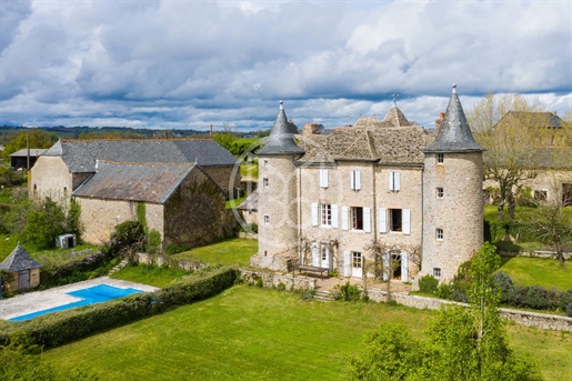Chateau De Famille En Aveyron