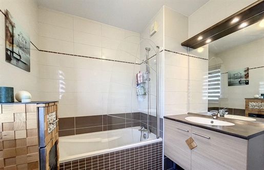 Apartament : 63 m²
