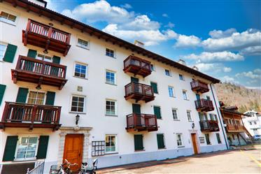 Predazzo, in the heart of Val di Fiemme three-room apartment with mountain view
