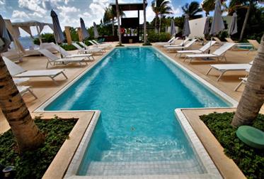 Allure Penthouse de Lujo en venta en Puerto Cancún Em01321
