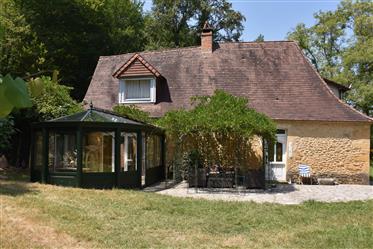 A vendre, en Dordogne, près de Paunat, maison avec gîte