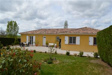 Belle Villa Plain Pied Avec Piscine Sur 2500 m2