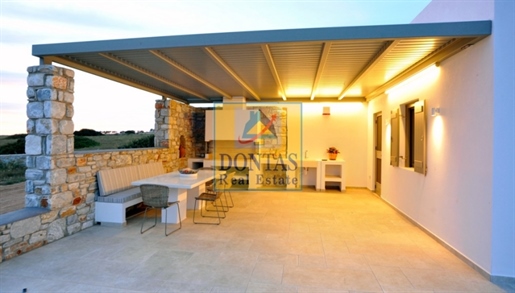 (For Sale) Residential Detached house || Cyclades/Paros - 315 Sq.m, 6 Bedrooms, 1.800.000€