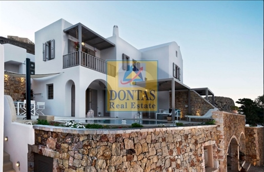 (For Sale) Other Properties Hotel || Cyclades/Santorini-Thira - 860 Sq.m, 6.300.000€