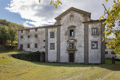
Hamlet With Ancient Abbey, Florence - TUSCANY

A beautiful hamlet is for sale with an anc
