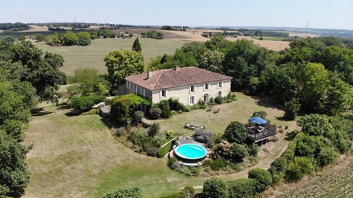 Magnificent Country Property with Amazing Views