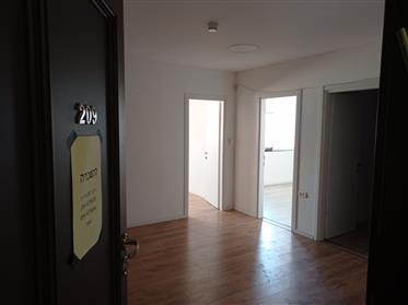 New offices for rent, 72 Sqm, in Beersheba