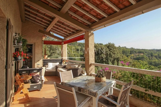 Villa with views and walking distance to village- Montauroux