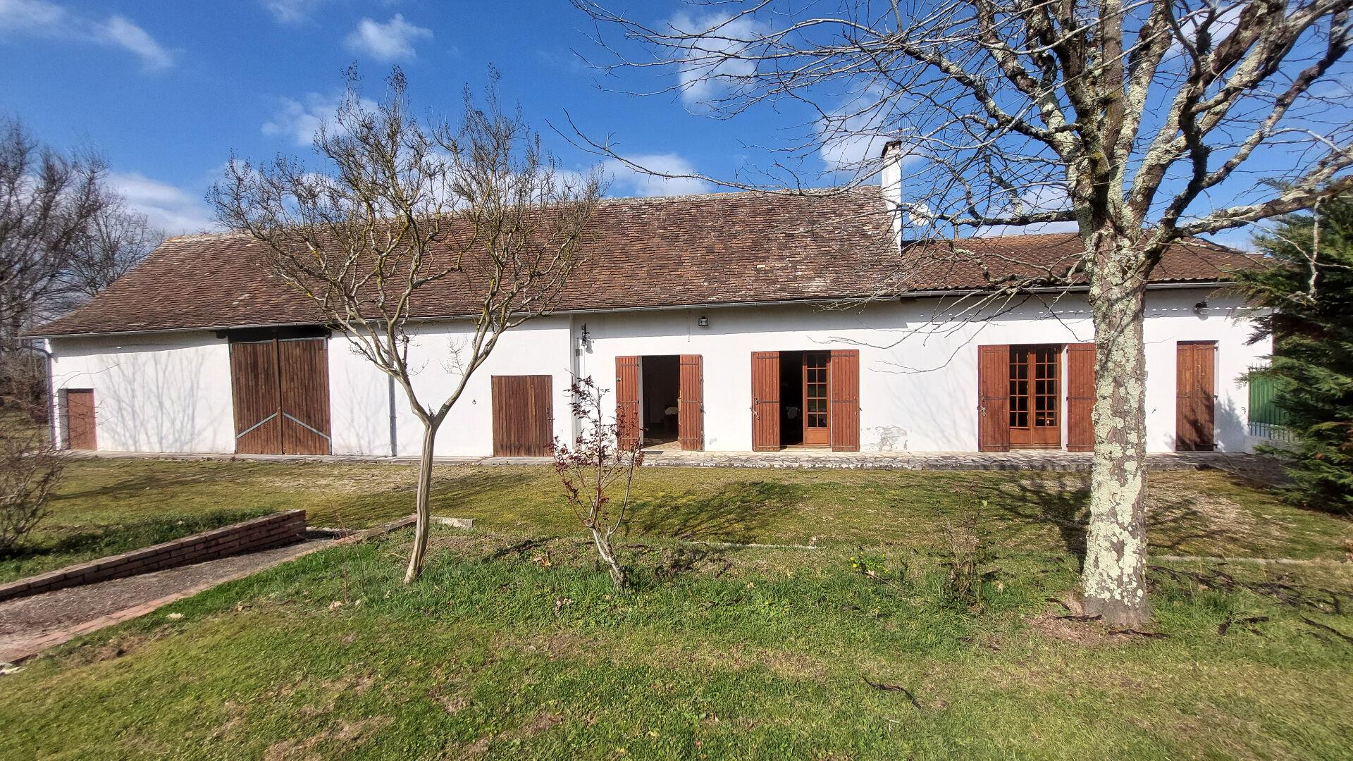 Maison Montpon Menesterol