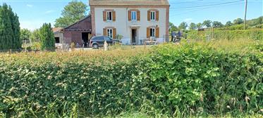 For sale in the Creuse, Limousin region, near Ahun, a village house that is immediately habitable