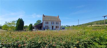 For sale in the Creuse, Limousin region, near Ahun, a village house that is immediately habitable